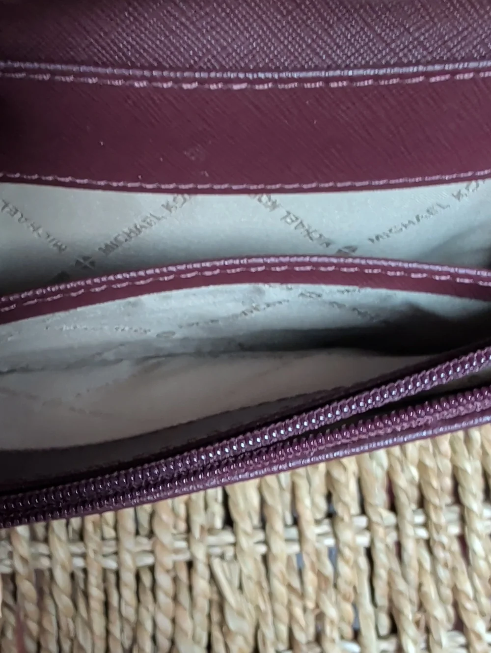 MICHAEL KORS Women's Crossbody Wallet - Burgundy
